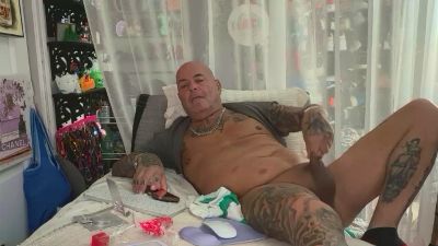 Joeytatts64 live cam on Cam4