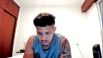 JohanSmith__ live cam on Cam4