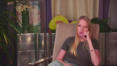 JohannaDinnen live sex cam preview from France