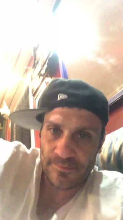 JohnRyanHellya live cam on Cam4
