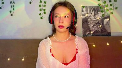 JohnaPrzybyla live cam on Cam4