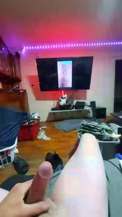 Johnb489 live cam on Cam4