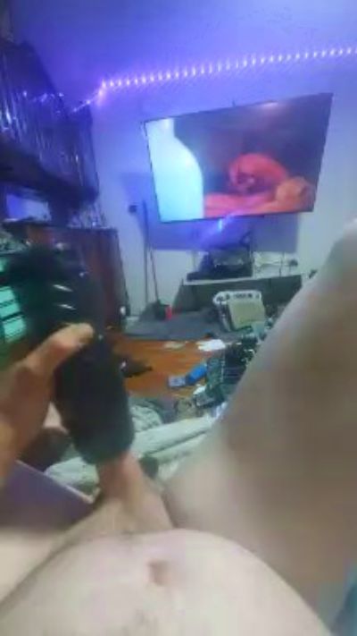 Johnb489 live cam on Cam4
