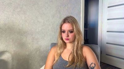 JohnnaFiecke live cam on Cam4