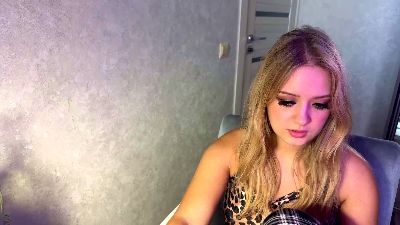 JohnnaFiecke live cam on Cam4