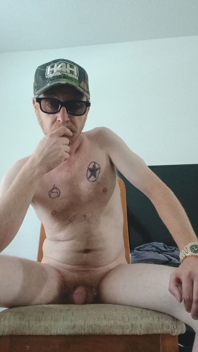 Johnnie771 live cam on Cam4