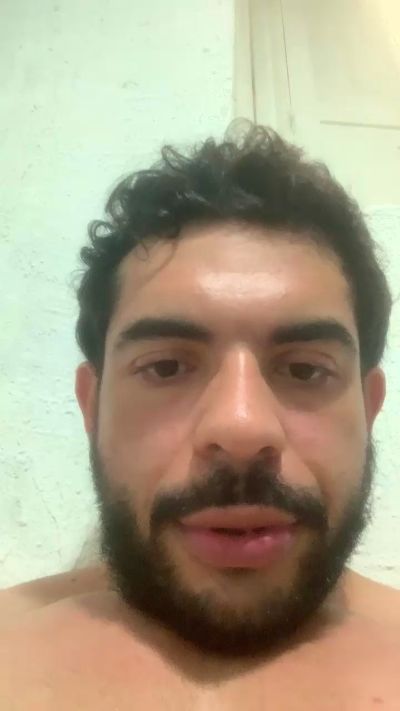 JohnnyDoe2025 live cam on Cam4