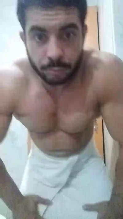 JohnnyDoe2025 live cam on Cam4