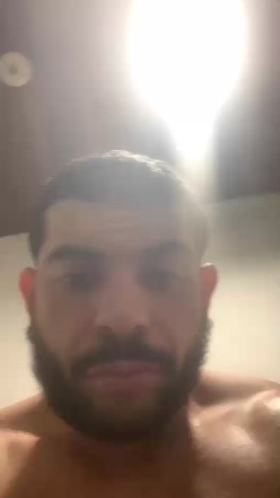 JohnnyDoe2025 live cam on Cam4
