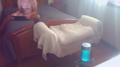 JohnnyQuickie live cam on Cam4