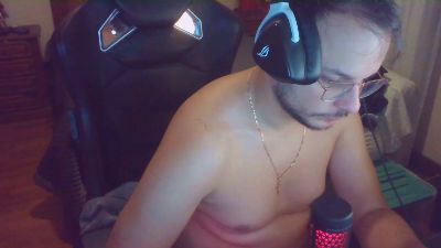 JohnnyQuickie live cam on Cam4