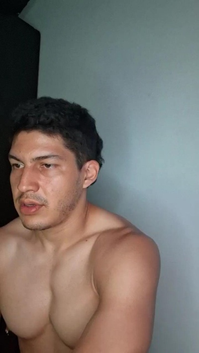 JohnnyRuizXXX live cam on Cam4