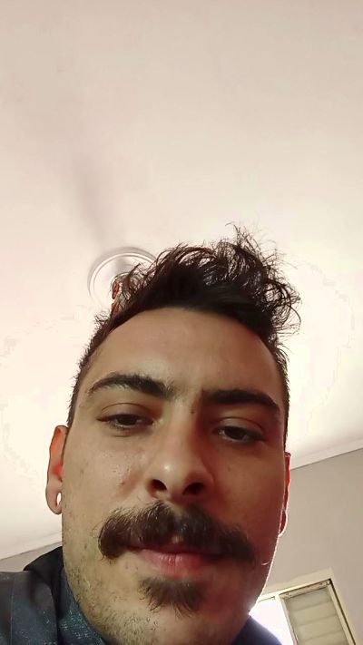 JohnnyWorld19 live cam on Cam4