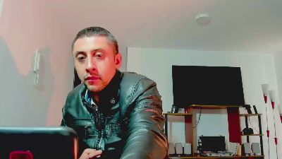 Johnny_Seens1 live cam on Cam4