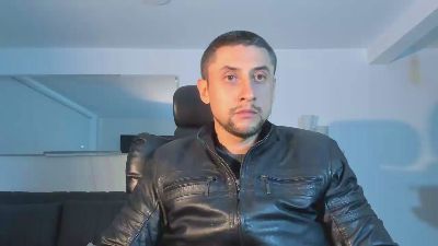 Johnny_Seens1 live cam on Cam4