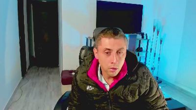 Johnny_Seens1 live cam on Cam4