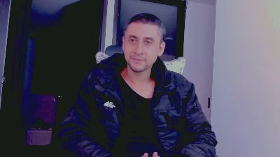 Johnny_Seens1 live cam on Cam4