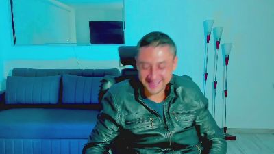 Johnny_Seens1 live cam on Cam4