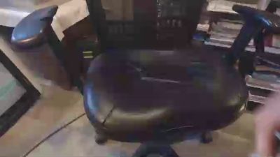 Johnnynhou live cam on Cam4