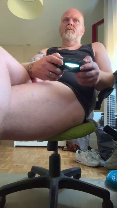 Jokerdick31 live cam on Cam4