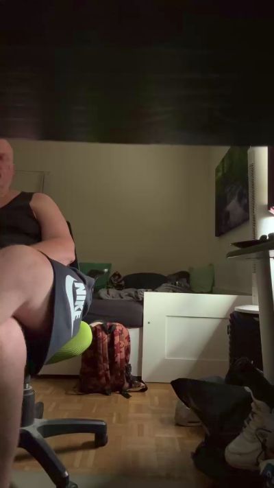 Jokerdick31 live cam on Cam4