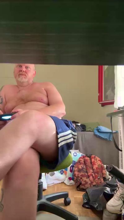 Jokerdick31 live cam on Cam4