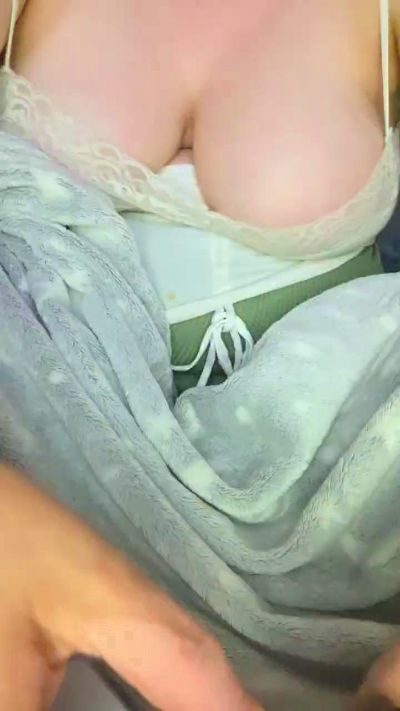 JolieAmanda5 live cam on Cam4