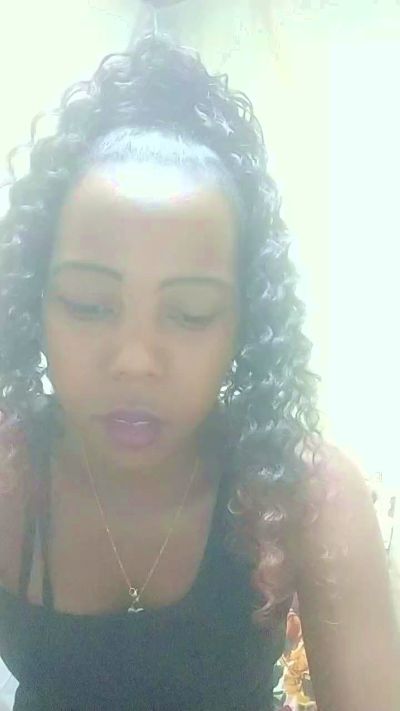 JolieSava26 live cam on Cam4
