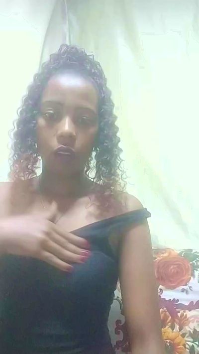JolieSava26 live cam on Cam4