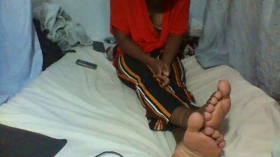 Joliebombe live cam on Cam4
