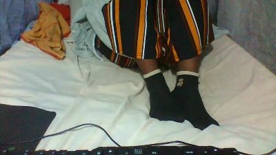 Joliebombe live cam on Cam4
