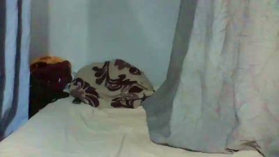 Joliebombe live cam on Cam4