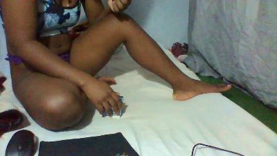 Joliebombe live cam on Cam4