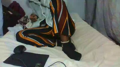 Joliebombe live cam on Cam4
