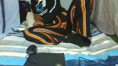 Joliebombe live cam on Cam4