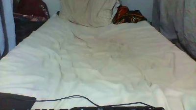 Joliebombe live cam on Cam4