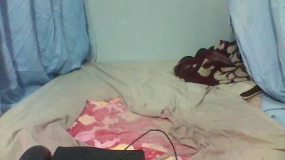 Joliebombe live cam on Cam4