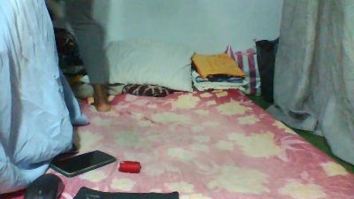 Joliebombe live cam on Cam4