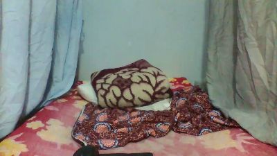 Joliebombe live cam on Cam4