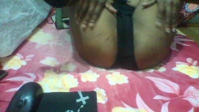 Joliebombe live cam on Cam4