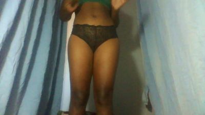 Joliebombe live cam on Cam4