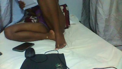 Joliebombe live cam on Cam4