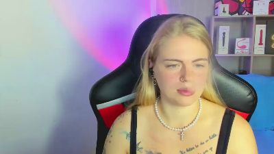 Jolly_Doll live cam on Cam4