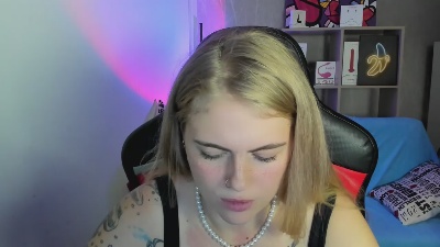 Jolly_Doll live cam on Cam4