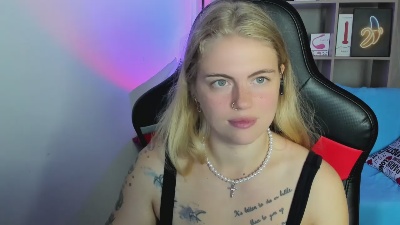 Jolly_Doll live cam on Cam4