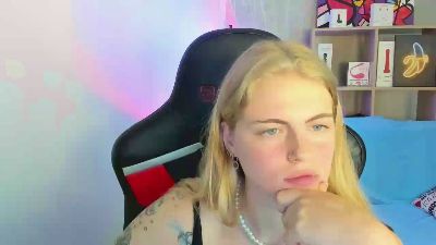 Jolly_Doll live cam on Cam4