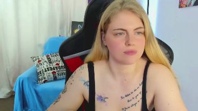 Jolly_Doll live cam on Cam4