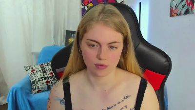 Jolly_Doll live cam on Cam4