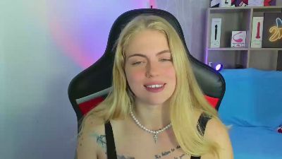 Jolly_Doll live cam on Cam4