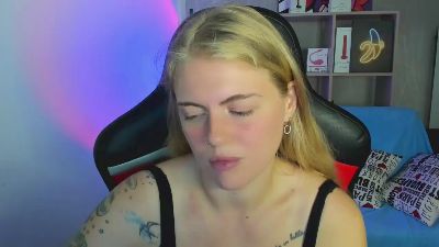 Jolly_Doll live cam on Cam4